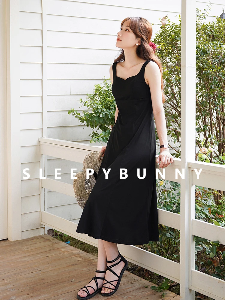 Elegant Sleeveless Dress Women Summer Heart Neck Backless Fit A-Line Midi Sundress Stretchy Hepburn Spaghetti Strap Party Outfit
Elegant Sleeveless Dress Women Summer Heart Neck Backless Fit A-Line Midi Sundress Stretchy Hepburn Spaghetti Strap Party Outfit