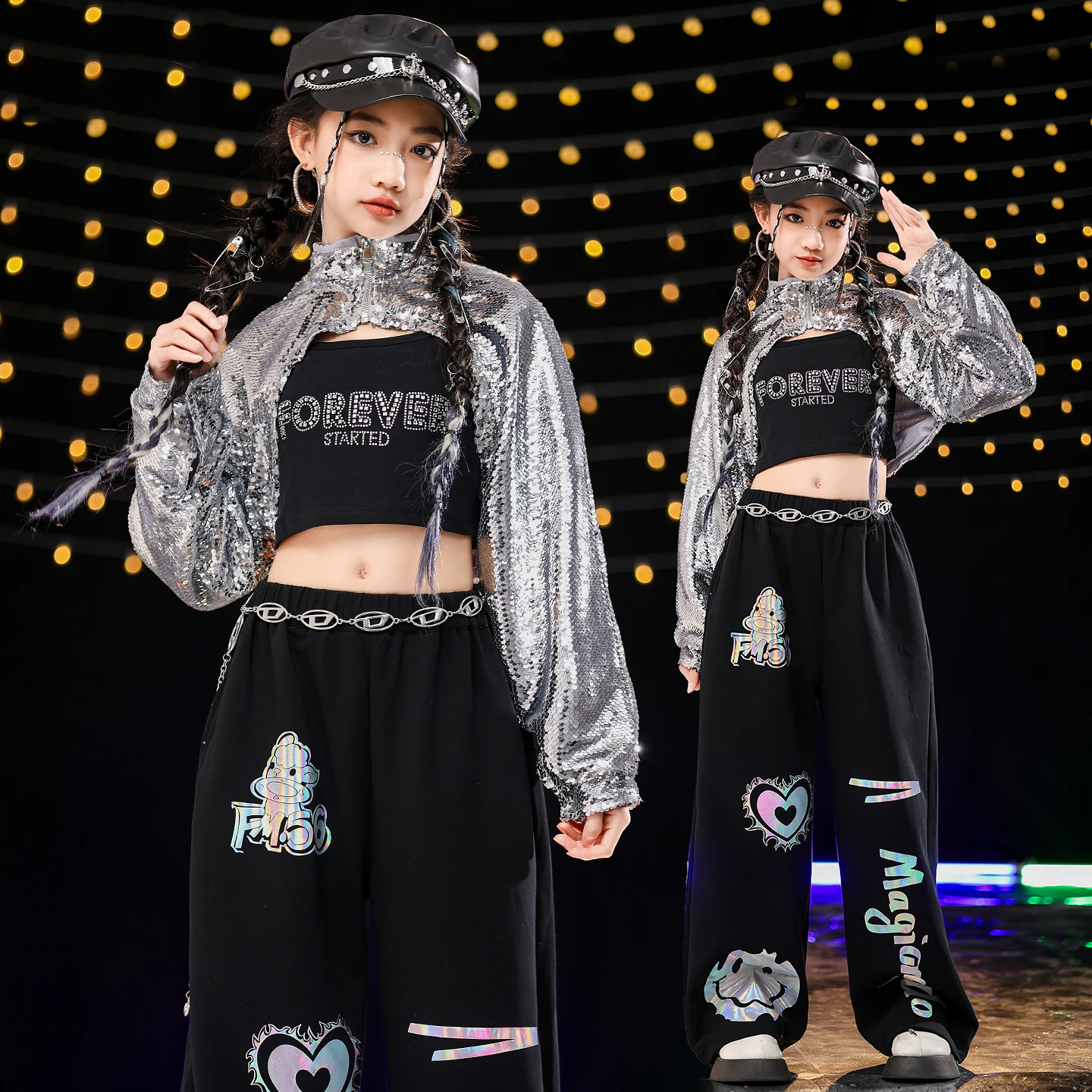 2025 детская танцевальная одежда в стиле хип-хоп для девочек, топы с серебряными пайетками, черные свободные брюки, одежда Kpop, одежда для джазовых выступлений DQS20912
2025 детская танцевальная одежда в стиле хип-хоп для девочек, топы с серебряными пайетками, черные свободные брюки, одежда Kpop, одежда для джазовых выступлений DQS20912