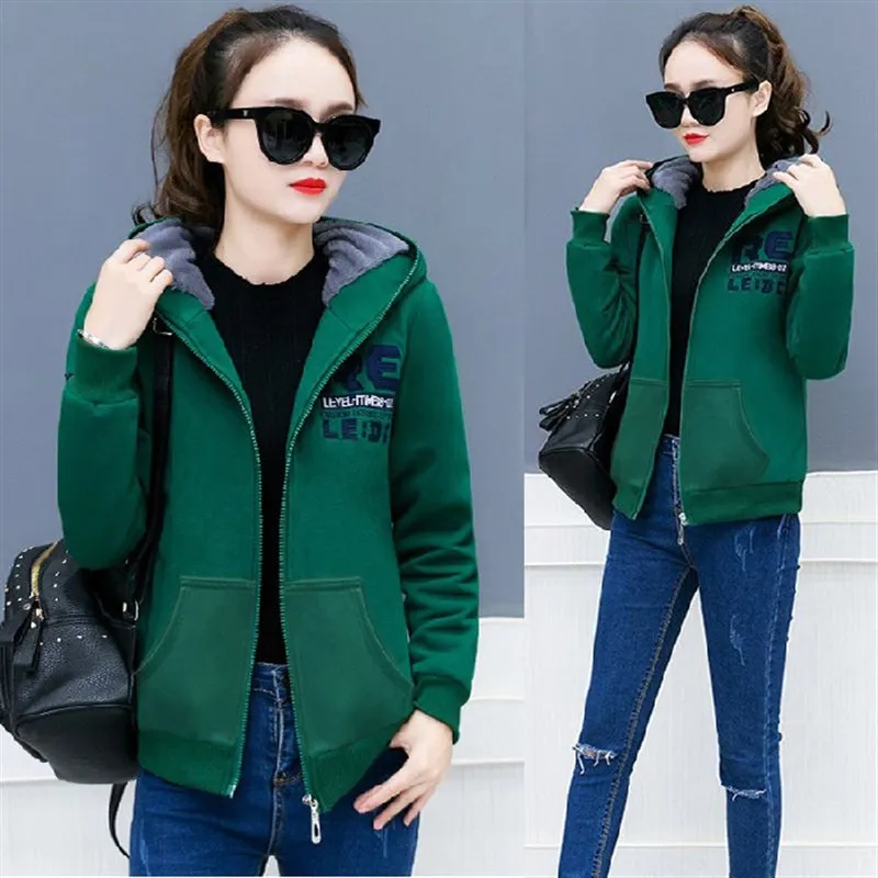 Women's Winter Hooded Cardigan Sweatshirt Casual Warm Jacket Comfortable Fashionable Open Front Design for All Seasons
Women's Winter Hooded Cardigan Sweatshirt Casual Warm Jacket Comfortable Fashionable Open Front Design for All Seasons