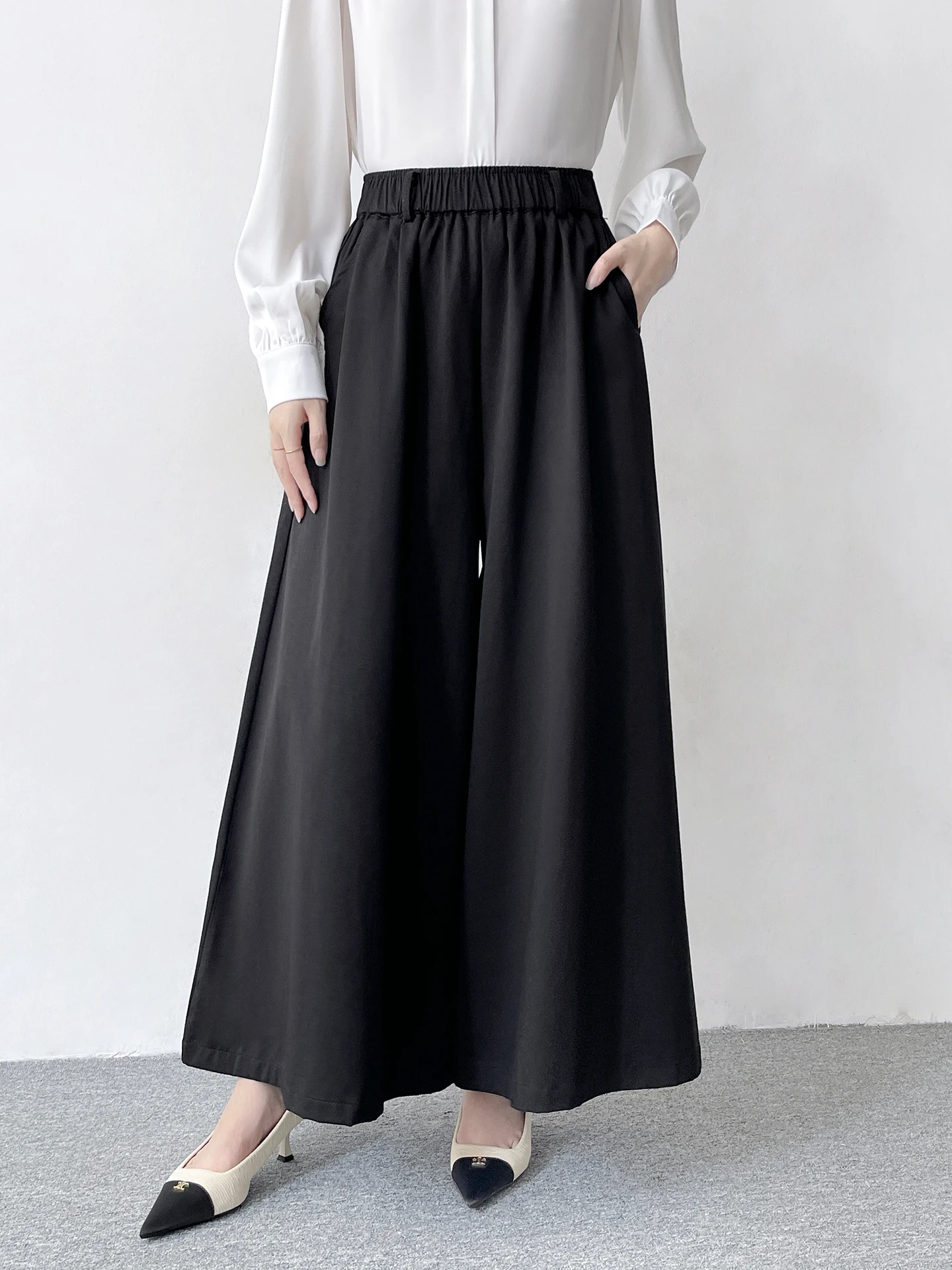 Женские брюки-кюлоты с высокой талией, прямого кроя, эластичные, драпированные, черные, в пол, для похудения
Женские брюки-кюлоты с высокой талией, прямого кроя, эластичные, драпированные, черные, в пол, для похудения