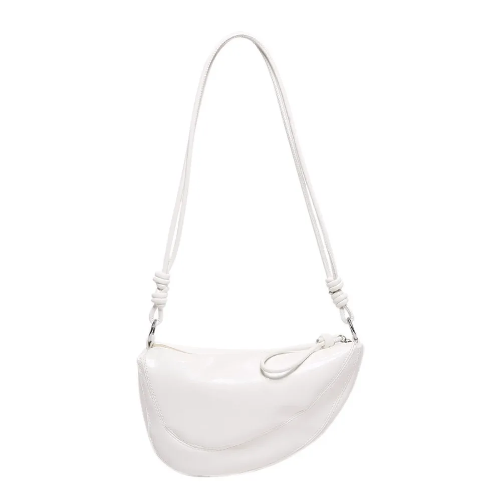 PU Leather Retro Saddle Bag Korean Style Solid Color Crossbody Bags Shoulder Bag Fashion Design Versatile Dumplings Bag Travel
PU Leather Retro Saddle Bag Korean Style Solid Color Crossbody Bags Shoulder Bag Fashion Design Versatile Dumplings Bag Travel