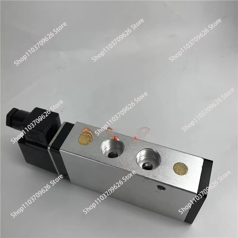 Электромагнитный клапан XQ251540 двухпозиционный пятиходовой реверсивный клапан AC220V DC24V вольт четырехточечный G1/2
Электромагнитный клапан XQ251540 двухпозиционный пятиходовой реверсивный клапан AC220V DC24V вольт четырехточечный G1/2