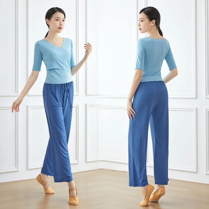 Новые классические широкие брюки для взрослых, современный тренировочный костюм, женский тонкий костюм для китайских танцев
Новые классические широкие брюки для взрослых, современный тренировочный костюм, женский тонкий костюм для китайских танцев