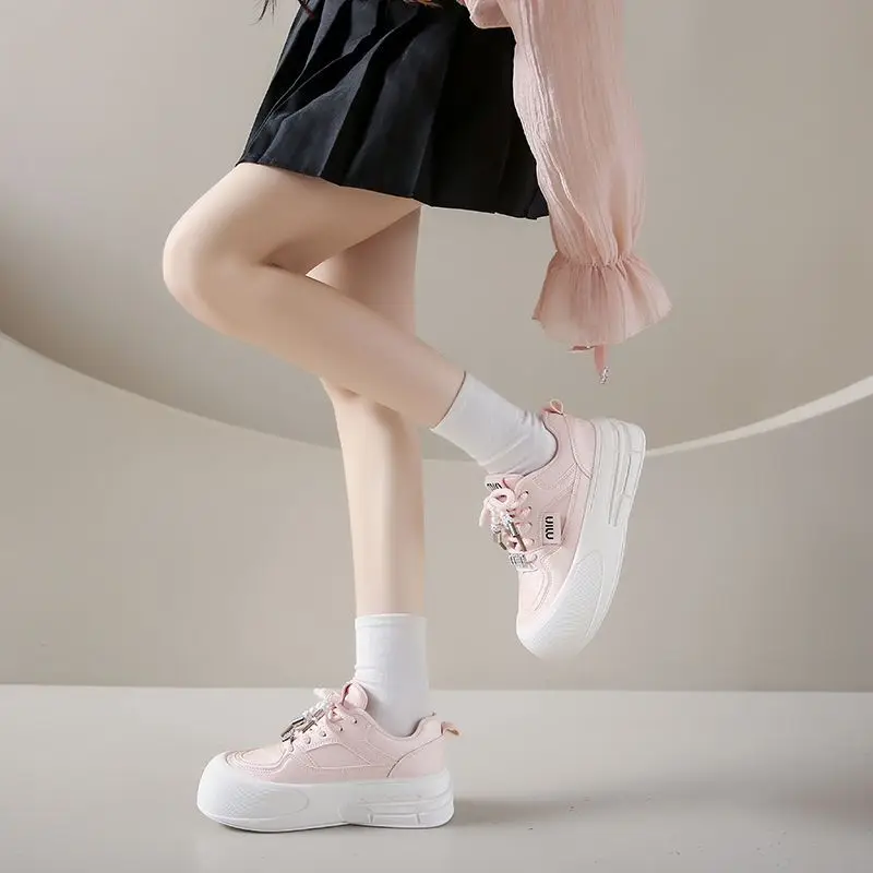 SHANPA Elegant Style Skateboard Shoes Thick Sole Versatile Womens Casual Shoes Synthetic Leather Breathable Shoes for Ladies
SHANPA Elegant Style Skateboard Shoes Thick Sole Versatile Womens Casual Shoes Synthetic Leather Breathable Shoes for Ladies