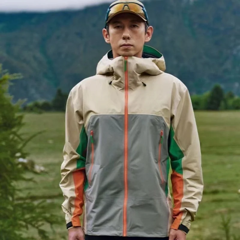 Men's Outdoor Autumn Winter Waterproof Polyester Jaet Hooded ell Jaet Four Color Splicing Windproof Men's Clothing
Men's Outdoor Autumn Winter Waterproof Polyester Jaet Hooded ell Jaet Four Color Splicing Windproof Men's Clothing