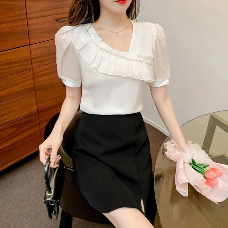 Women's Ruffle Detail Short Sleeve Blouse 2026 Summer New Fashion Asymmetric Collar Ethereal Top Design
Women's Ruffle Detail Short Sleeve Blouse 2026 Summer New Fashion Asymmetric Collar Ethereal Top Design