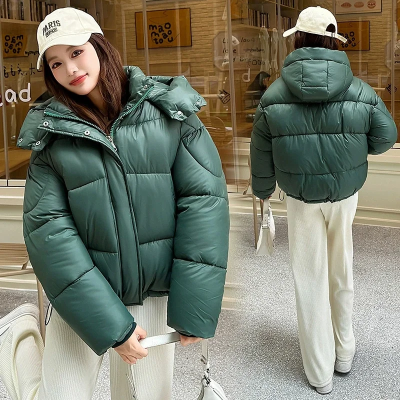 Winter Women Thicke Cotton Coat Loose Hooded Puffer Jacket 2026 New Fashion Short Down Cotton Padded Coat Female Parkas Outwear
Winter Women Thicke Cotton Coat Loose Hooded Puffer Jacket 2026 New Fashion Short Down Cotton Padded Coat Female Parkas Outwear