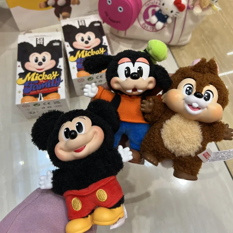Genuine Mickey Family Cute Together Keychain Series Blind Box Model Decoration Anime Figure Collectible Desktop Friends Gifts
Genuine Mickey Family Cute Together Keychain Series Blind Box Model Decoration Anime Figure Collectible Desktop Friends Gifts