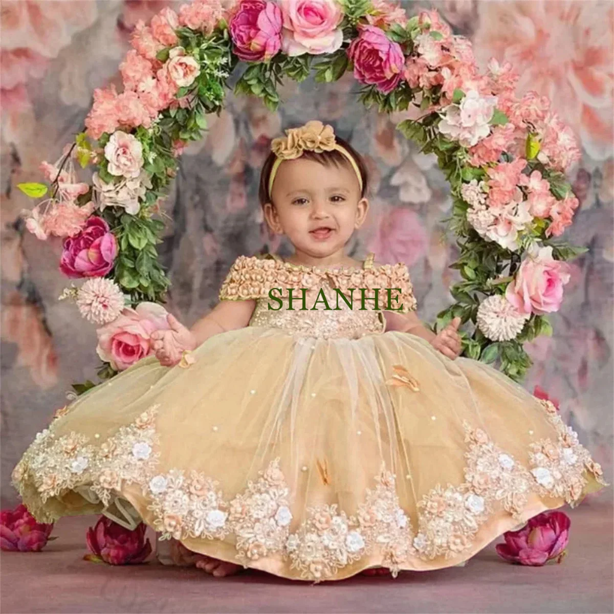 CustomizedStrap Flower Girl Dresses Custom Pearls Lace Baby Girl Pageant Dress Toddlers Butterflies Infant First Communion Party
CustomizedStrap Flower Girl Dresses Custom Pearls Lace Baby Girl Pageant Dress Toddlers Butterflies Infant First Communion Party