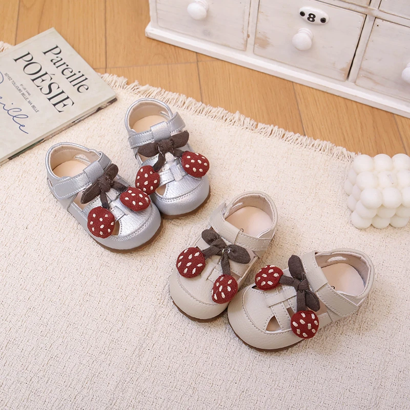 Girls Princess Casual Shoes Sweet Cute Korean Style Baby Walking Shoes Soft Sole Non-slip 2026 Summer New Fashion Kids Sandals
Girls Princess Casual Shoes Sweet Cute Korean Style Baby Walking Shoes Soft Sole Non-slip 2026 Summer New Fashion Kids Sandals