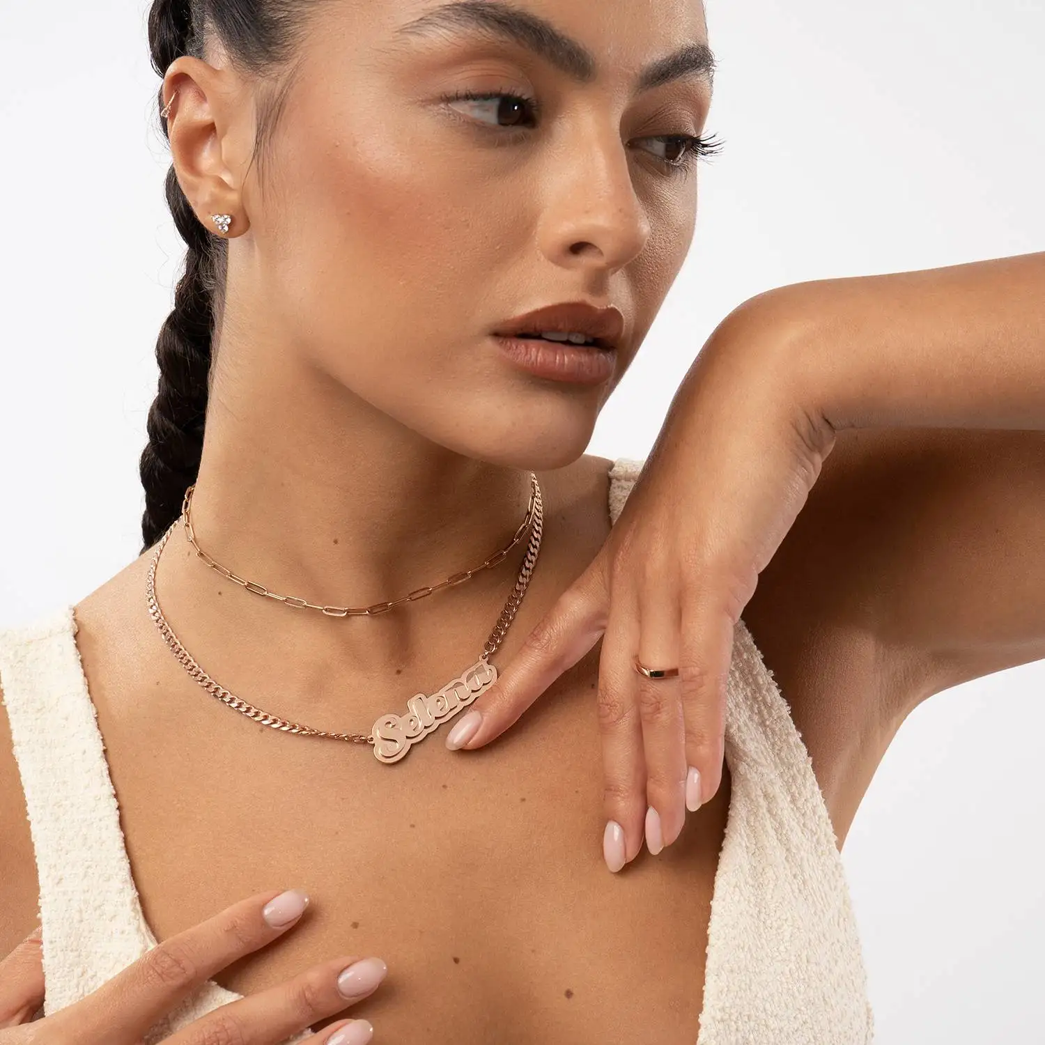 Customized double-layer name necklace, high-quality 18K gold-plated stainless steel women's necklace, the best Eid gift for her
Customized double-layer name necklace, high-quality 18K gold-plated stainless steel women's necklace, the best Eid gift for her