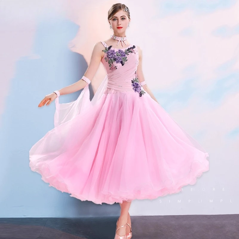 Modern dance dress new women's wide-swing dress ballroom dance professional competition social dance performance dress
Modern dance dress new women's wide-swing dress ballroom dance professional competition social dance performance dress