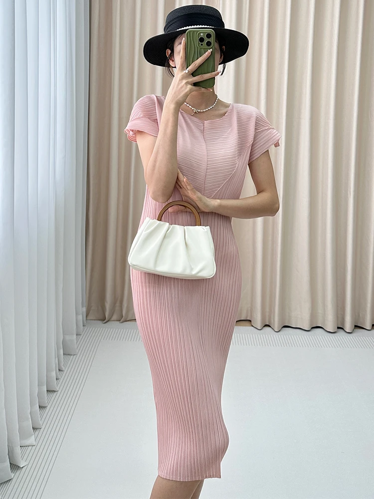 Slim Fit Pure Color Women's Dress Three Pleats Stylish Versatile Long Skirt Autumn New Arrival Silk Material Polyester Fiber
Slim Fit Pure Color Women's Dress Three Pleats Stylish Versatile Long Skirt Autumn New Arrival Silk Material Polyester Fiber