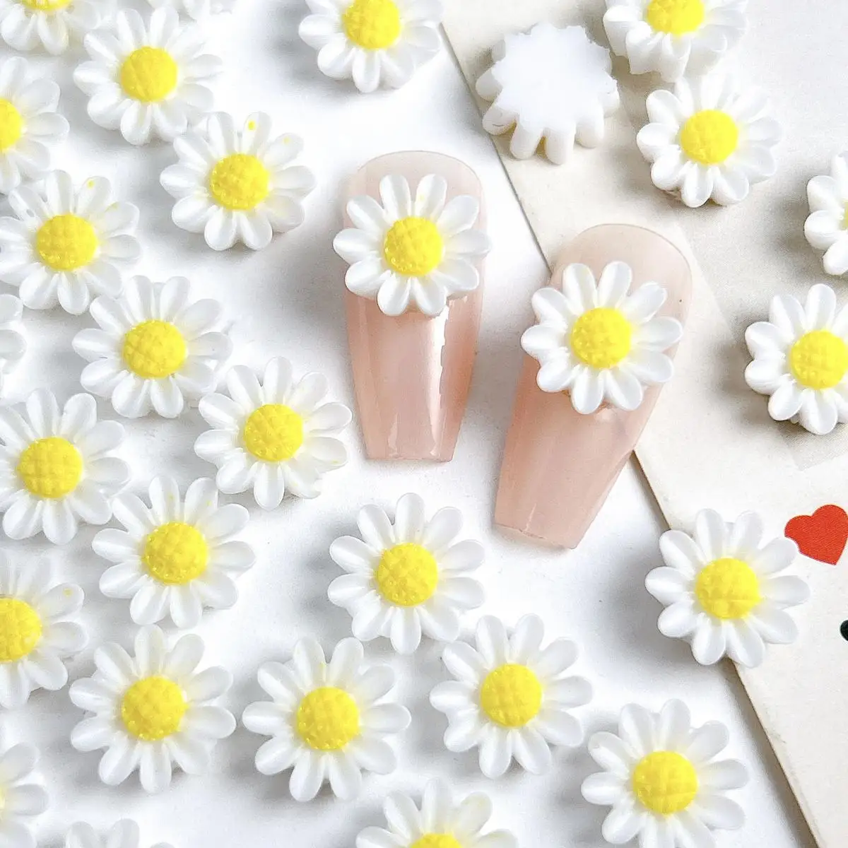 3D Double Colors Simulated Resin Daisy Nail Art Decorations Creative Cute Sunflower Blossoms Nail Charms for DIY Hairpin Nails
3D Double Colors Simulated Resin Daisy Nail Art Decorations Creative Cute Sunflower Blossoms Nail Charms for DIY Hairpin Nails