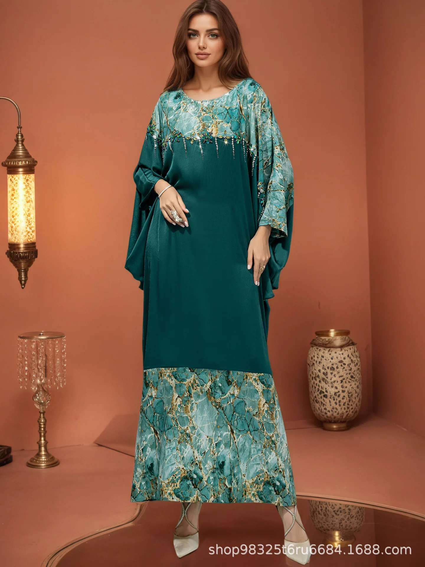 Женское платье-абайя для Ид, Джалабия из Дубая, Рамадан, длинные платья для вечеринок, расшитые вручную стразами, арабский длинный халат, марокканский кафтан 2026
Женское платье-абайя для Ид, Джалабия из Дубая, Рамадан, длинные платья для вечеринок, расшитые вручную стразами, арабский длинный халат, марокканский кафтан 2026