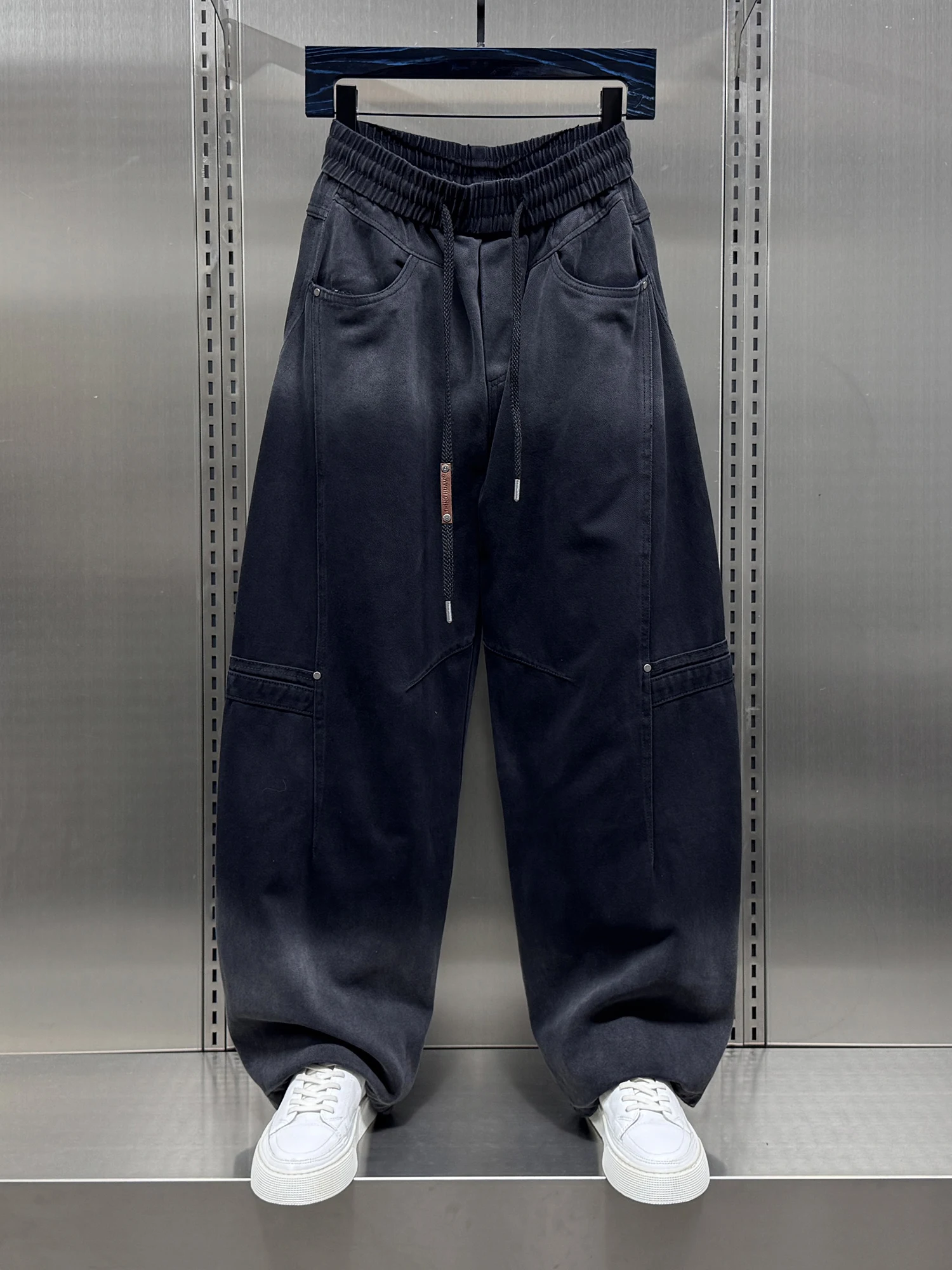 Модные прямые рабочие брюки Adient для мужчин, свободного кроя, в американском стиле High Street, осенние, новые, повседневные брюки
Модные прямые рабочие брюки Adient для мужчин, свободного кроя, в американском стиле High Street, осенние, новые, повседневные брюки