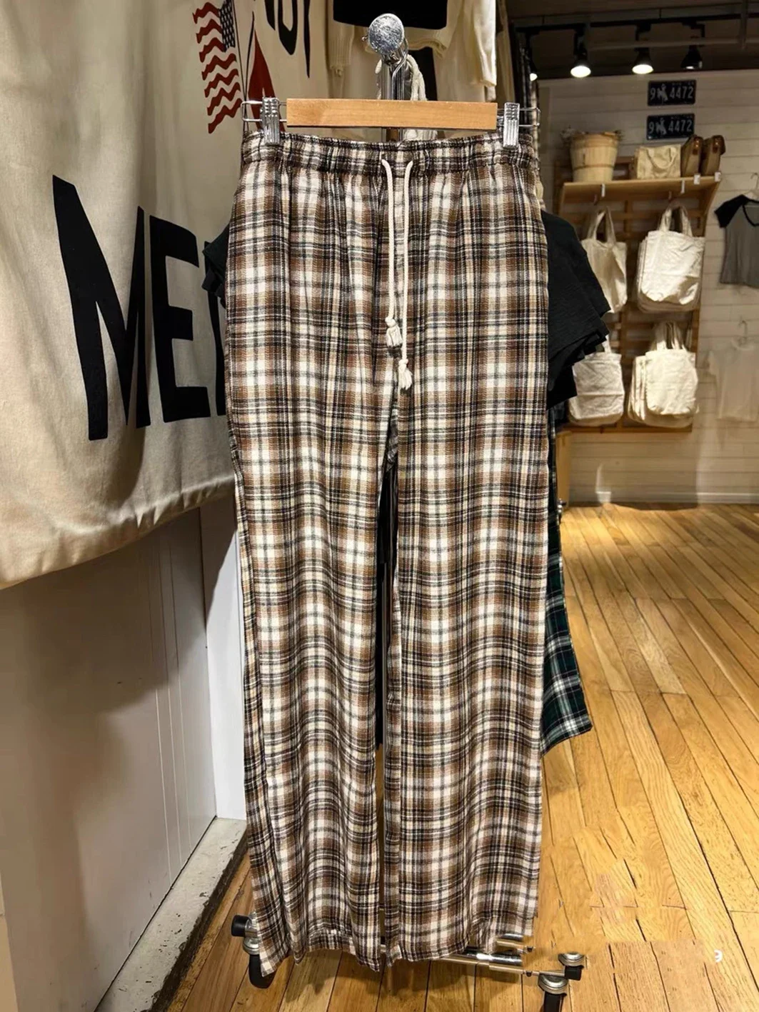 Vintage Brown Plaid Drawstring Straight Pant Autumn Cotton Elastic High Waist Loose Long Pant Female Streetwear Vintage Trouser
Vintage Brown Plaid Drawstring Straight Pant Autumn Cotton Elastic High Waist Loose Long Pant Female Streetwear Vintage Trouser