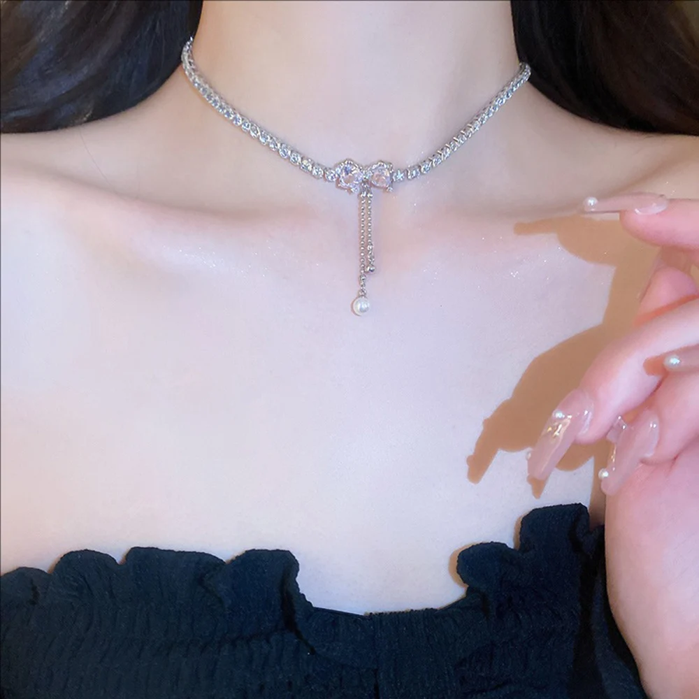 Zircon Heart-shaped Bow Pearl Tassel Necklace Trendy ins Style Necklaces High-end Collarbone Chain Jewelry
Zircon Heart-shaped Bow Pearl Tassel Necklace Trendy ins Style Necklaces High-end Collarbone Chain Jewelry