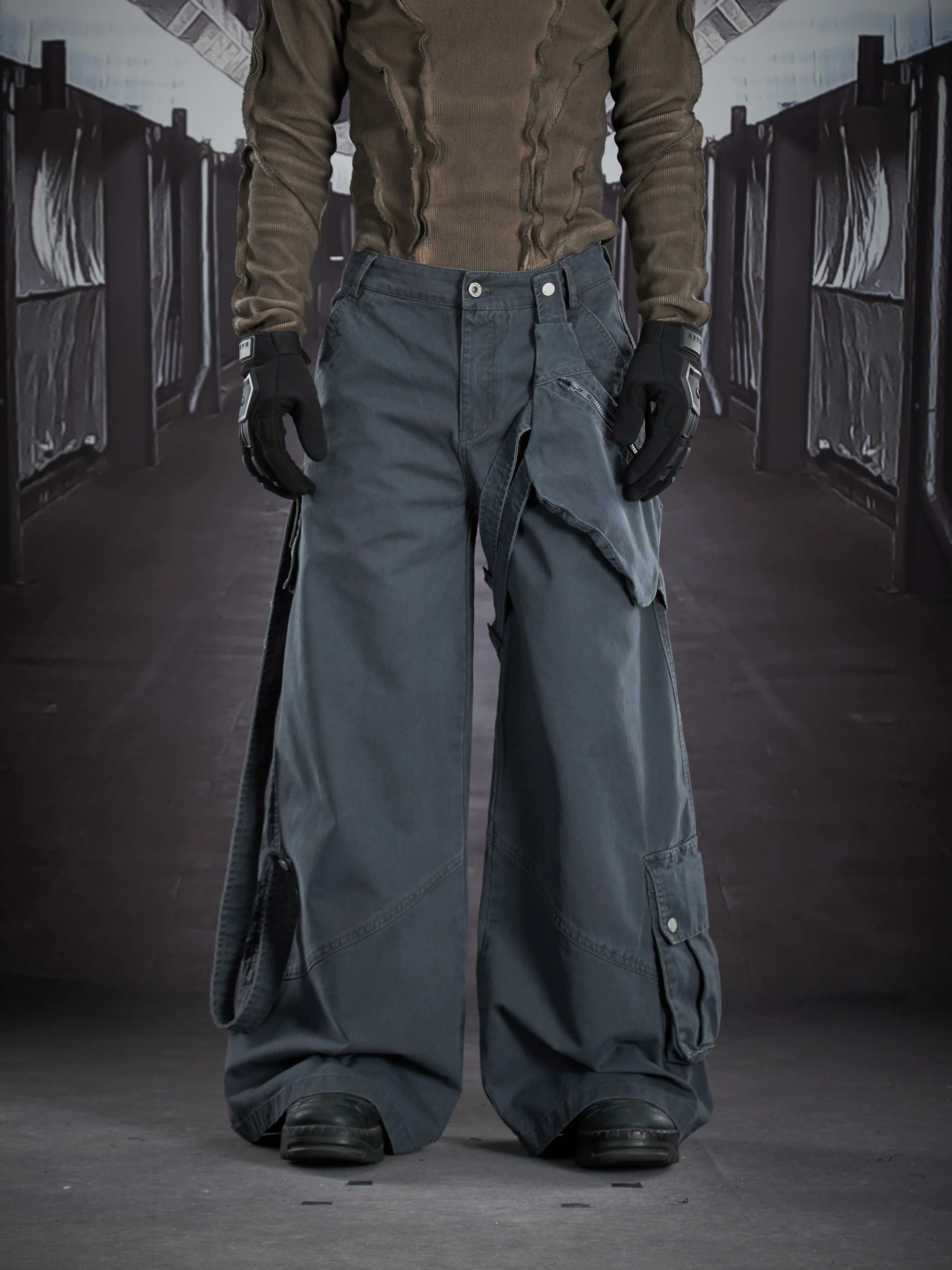 Design New Waist Bag Detachable Ribbon Stitching Multi-Pocket Structure Loose Straight Cargo Pants Men and Women Fashion
Design New Waist Bag Detachable Ribbon Stitching Multi-Pocket Structure Loose Straight Cargo Pants Men and Women Fashion