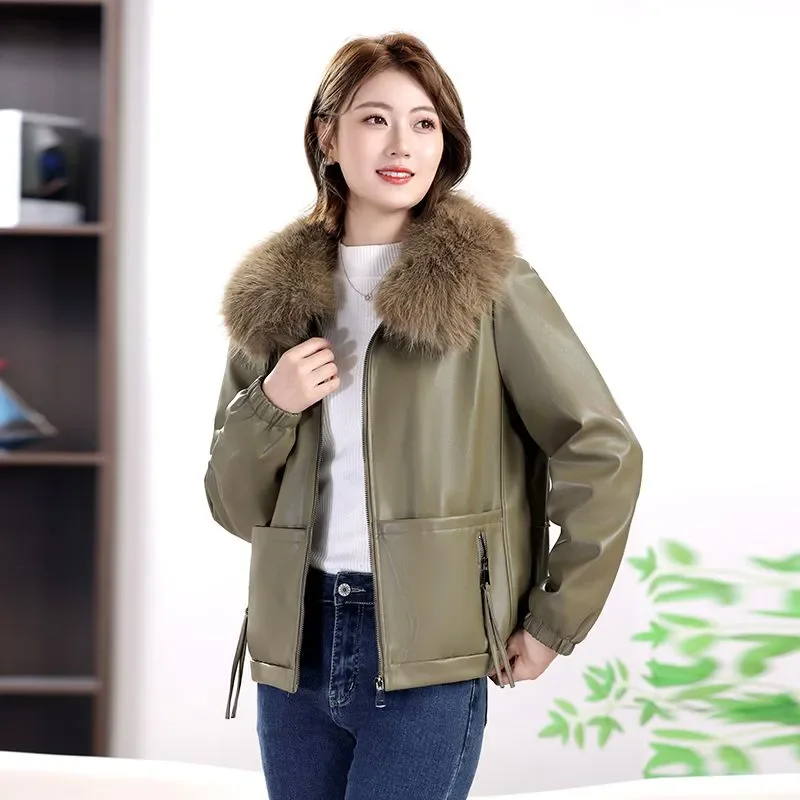 Plus Velvet Thick Leather Jacket Women Overcoat Autumn Winter New Wool Collar Loose Fashion Chic Warm Leather Jacket Outwear Top
Plus Velvet Thick Leather Jacket Women Overcoat Autumn Winter New Wool Collar Loose Fashion Chic Warm Leather Jacket Outwear Top