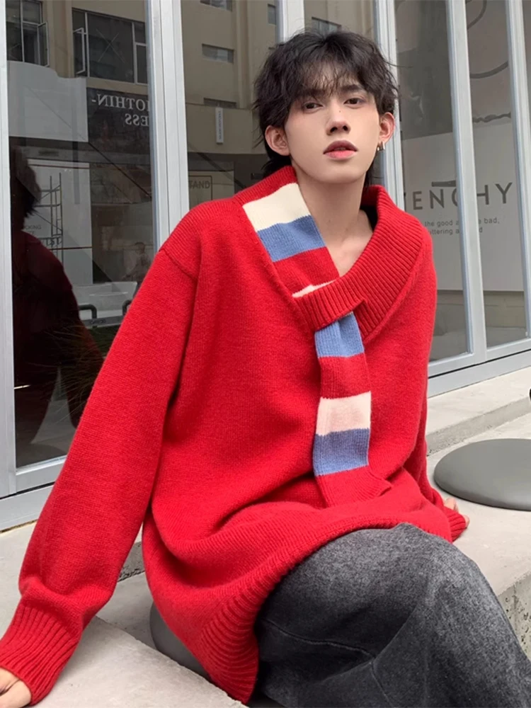 Красный вязаный свитер с V-образным вырезом и интегрированным шарфом для мужчин, коллекция «Год Дракона», утепленная зимняя одежда с длинными рукавами, повседневный стиль
Красный вязаный свитер с V-образным вырезом и интегрированным шарфом для мужчин, коллекция «Год Дракона», утепленная зимняя одежда с длинными рукавами, повседневный стиль