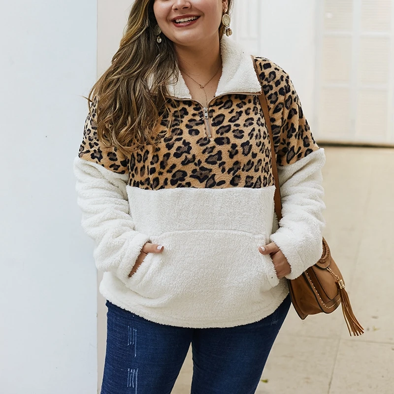 Casual coat with lapel and zipper, leopard print patchwork, loose pocket, plus size, autumn and winter, new style.
Casual coat with lapel and zipper, leopard print patchwork, loose pocket, plus size, autumn and winter, new style.