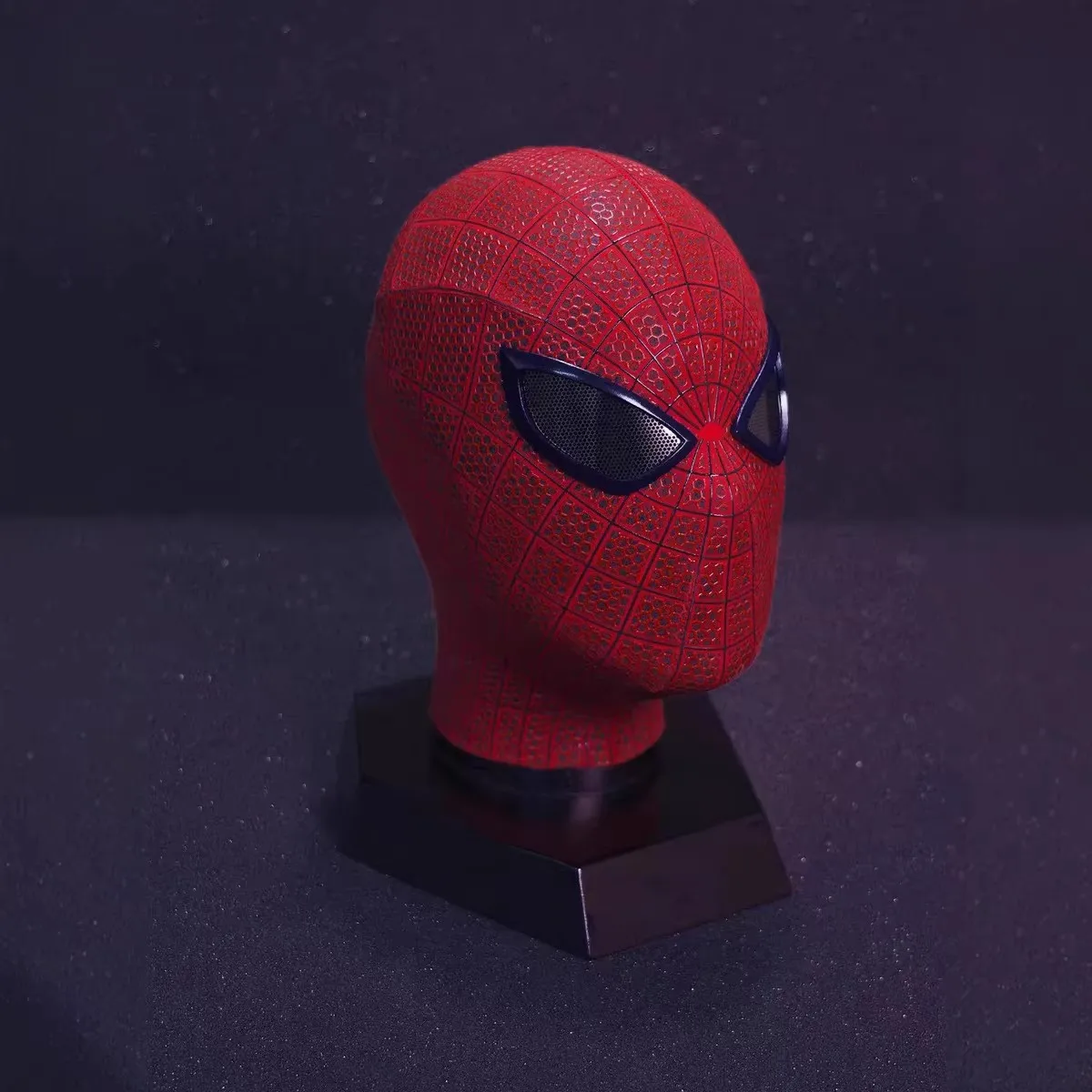 Spiderman Mask Handcrafted High Quality Tobey Maguire Peter Parker Amazing Spider-Man 1.0 For Halloween Christmas Cosplay Gifts
Spiderman Mask Handcrafted High Quality Tobey Maguire Peter Parker Amazing Spider-Man 1.0 For Halloween Christmas Cosplay Gifts