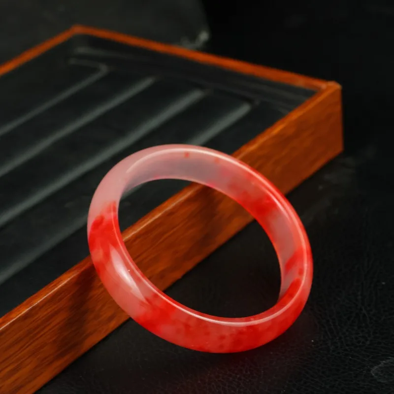 Temperament Classic Red High Ice Flat Bar Bracelet, Daily Versatile Jade Bracelet
Temperament Classic Red High Ice Flat Bar Bracelet, Daily Versatile Jade Bracelet