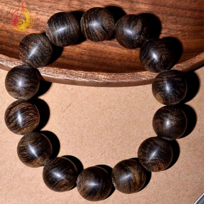 Коллекционный вьетнамский Huian Agarwood погружной белый мужской браслет Kyara 16/18/20 мм
Коллекционный вьетнамский Huian Agarwood погружной белый мужской браслет Kyara 16/18/20 мм