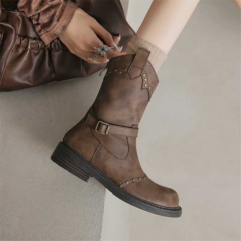 Autumn Winter Split Leather Women Boots Fashion Rivet Round Toe Shoes for Women Short Boots Women Mujer Low Heel Western Boots
Autumn Winter Split Leather Women Boots Fashion Rivet Round Toe Shoes for Women Short Boots Women Mujer Low Heel Western Boots