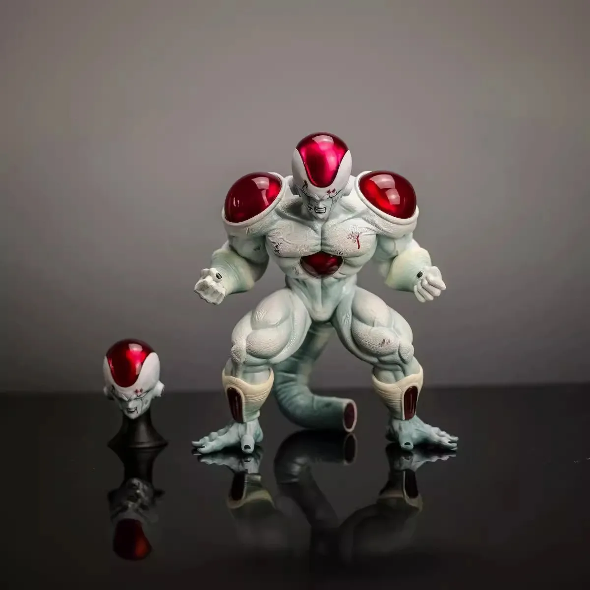 Super Saiyan, Dovetail Friesa GK villain series, double-headed carving, ornament model, boxed figure.
Super Saiyan, Dovetail Friesa GK villain series, double-headed carving, ornament model, boxed figure.