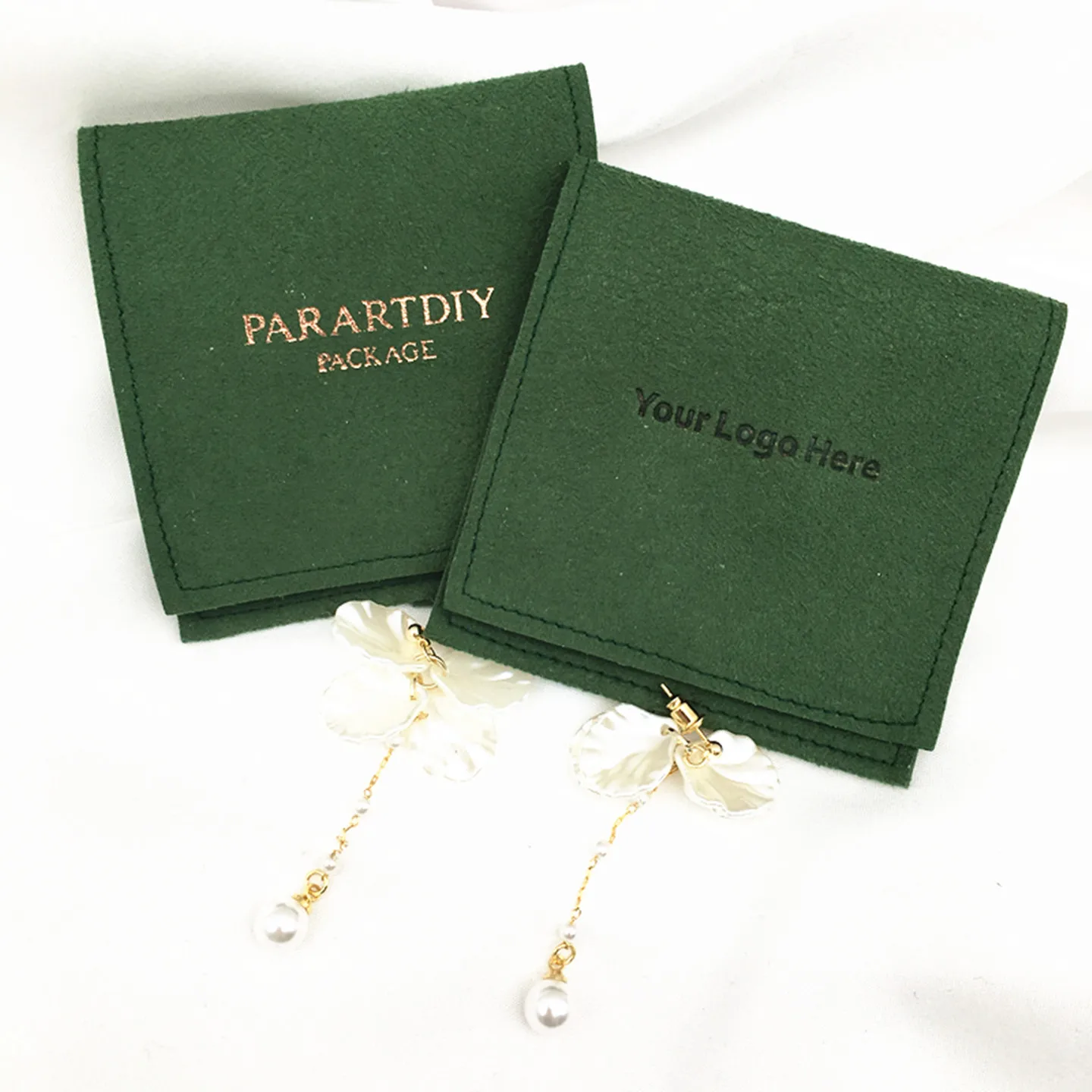 50pcs SHEEPSEW Custom Embossed Logo Microfiber Suede Jewelry Pouches Multi Color Envelope Flap Bag For Earrings Rings Necklaces
50pcs SHEEPSEW Custom Embossed Logo Microfiber Suede Jewelry Pouches Multi Color Envelope Flap Bag For Earrings Rings Necklaces