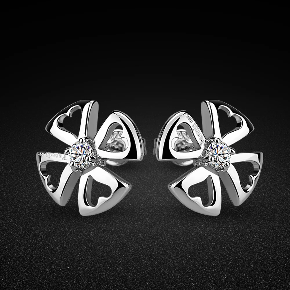 Vintage Punk 925 Sterling Silver Clover Flower Stud Earrings for Men And Women Cubic Zirconia Hip Hop Piercing Ear Jewelry
Vintage Punk 925 Sterling Silver Clover Flower Stud Earrings for Men And Women Cubic Zirconia Hip Hop Piercing Ear Jewelry