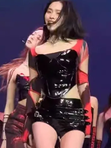 2025 New Women's Stage Performance Outfit Bar Gogo Show Costume Hip Hop Dancewear Jazz Dancewear Chinese Brand T2505
2025 New Women's Stage Performance Outfit Bar Gogo Show Costume Hip Hop Dancewear Jazz Dancewear Chinese Brand T2505