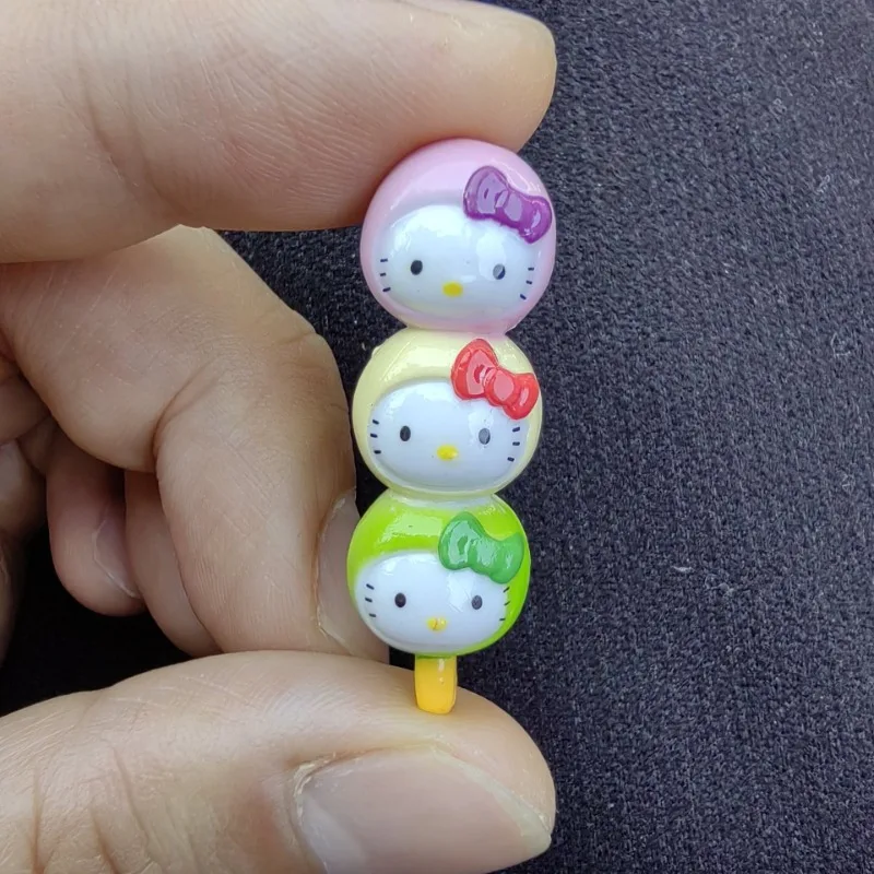 Hello Kitty Kawaii милое украшение для рабочего стола мультфильм аниме аксессуары ручная работа кукла украшение кукла подарок на день рождения для девочек оптовая продажа
Hello Kitty Kawaii милое украшение для рабочего стола мультфильм аниме аксессуары ручная работа кукла украшение кукла подарок на день рождения для девочек оптовая продажа