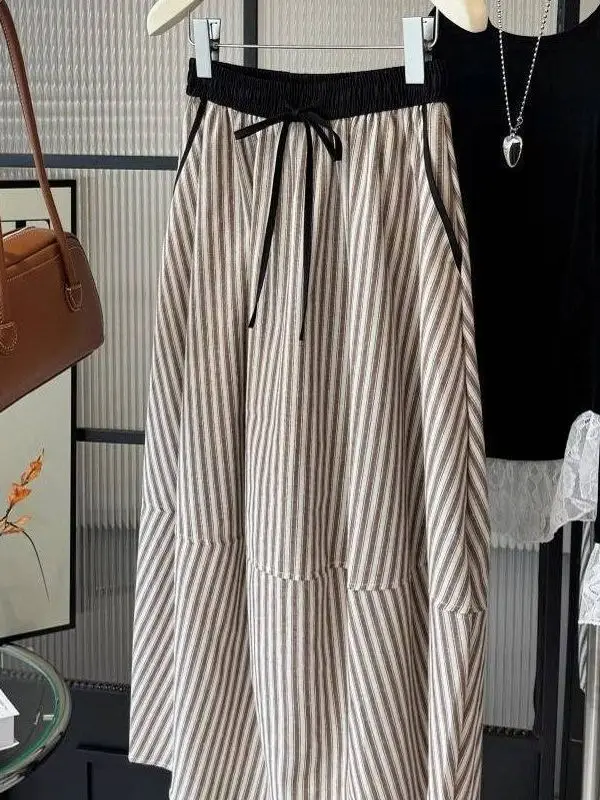 plus Size Midi Skirt Striped Patchwork Loose Fit Summer Slimming Hip Concealing Korean Style High Waist A-Line Skirt
plus Size Midi Skirt Striped Patchwork Loose Fit Summer Slimming Hip Concealing Korean Style High Waist A-Line Skirt