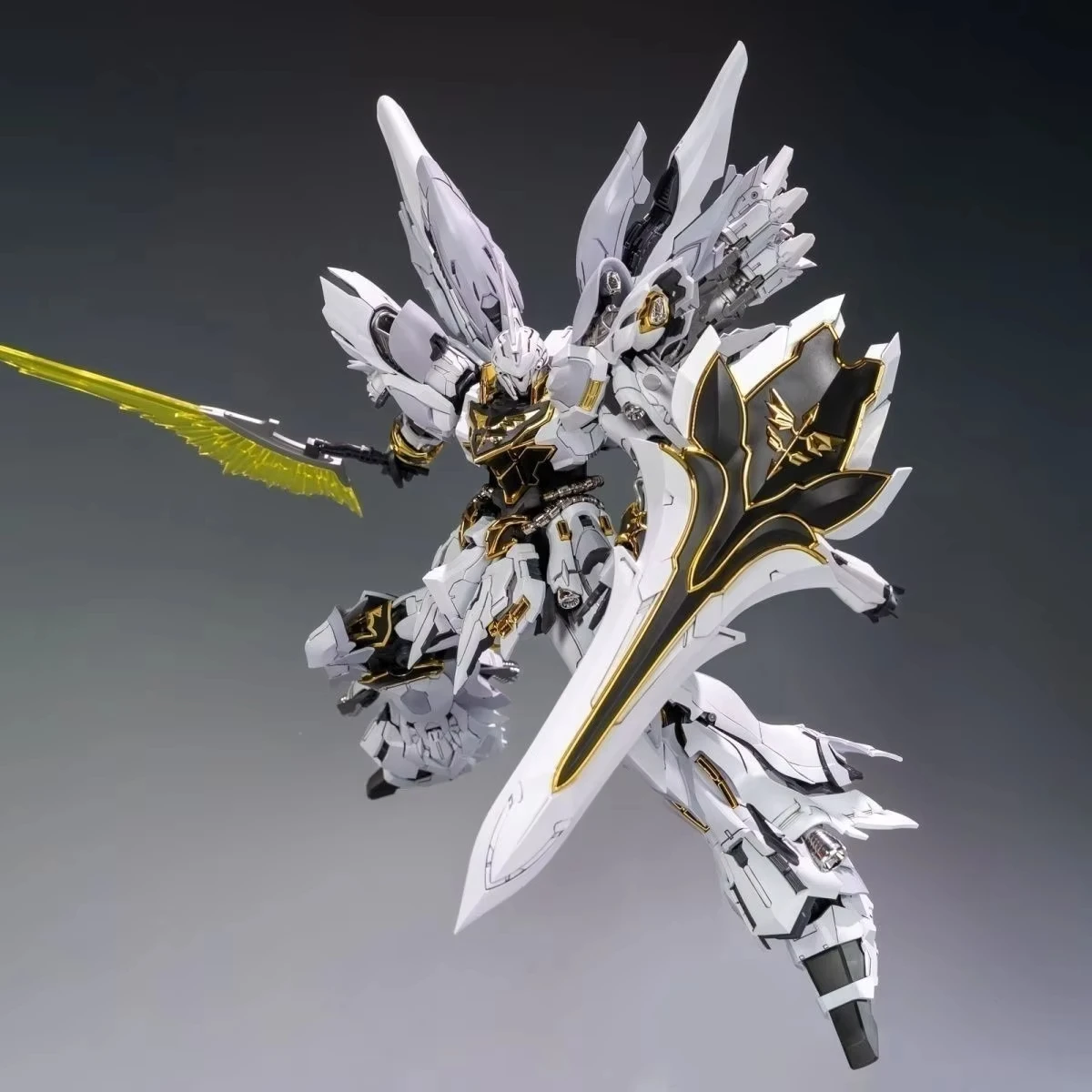 Comet Model Mg 1/100 Msn-06s Sinanju White Alloy Skeleton Assembly Action Figure Robot Model Kit Anime Collectible Toy
Comet Model Mg 1/100 Msn-06s Sinanju White Alloy Skeleton Assembly Action Figure Robot Model Kit Anime Collectible Toy
