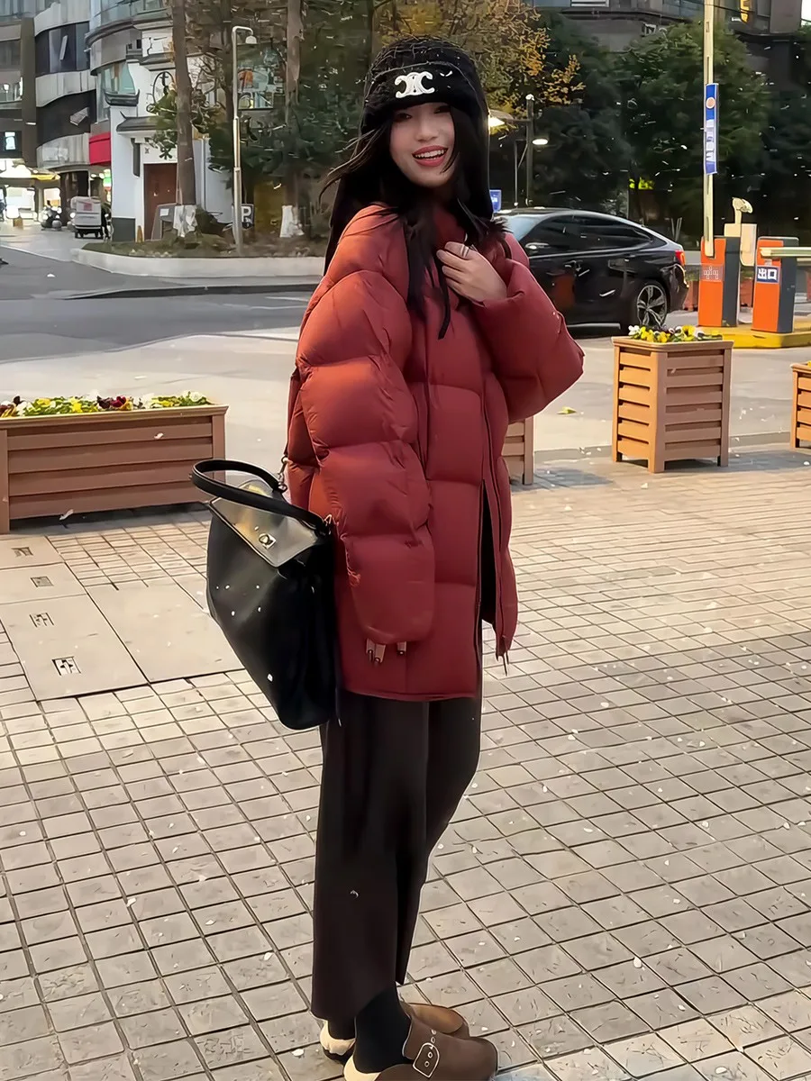 Утепленное длинное пуховое пальто для женщин, повседневное, с воротником-стойкой, зимнее, теплое, 90% белый пух, верхняя одежда
Утепленное длинное пуховое пальто для женщин, повседневное, с воротником-стойкой, зимнее, теплое, 90% белый пух, верхняя одежда