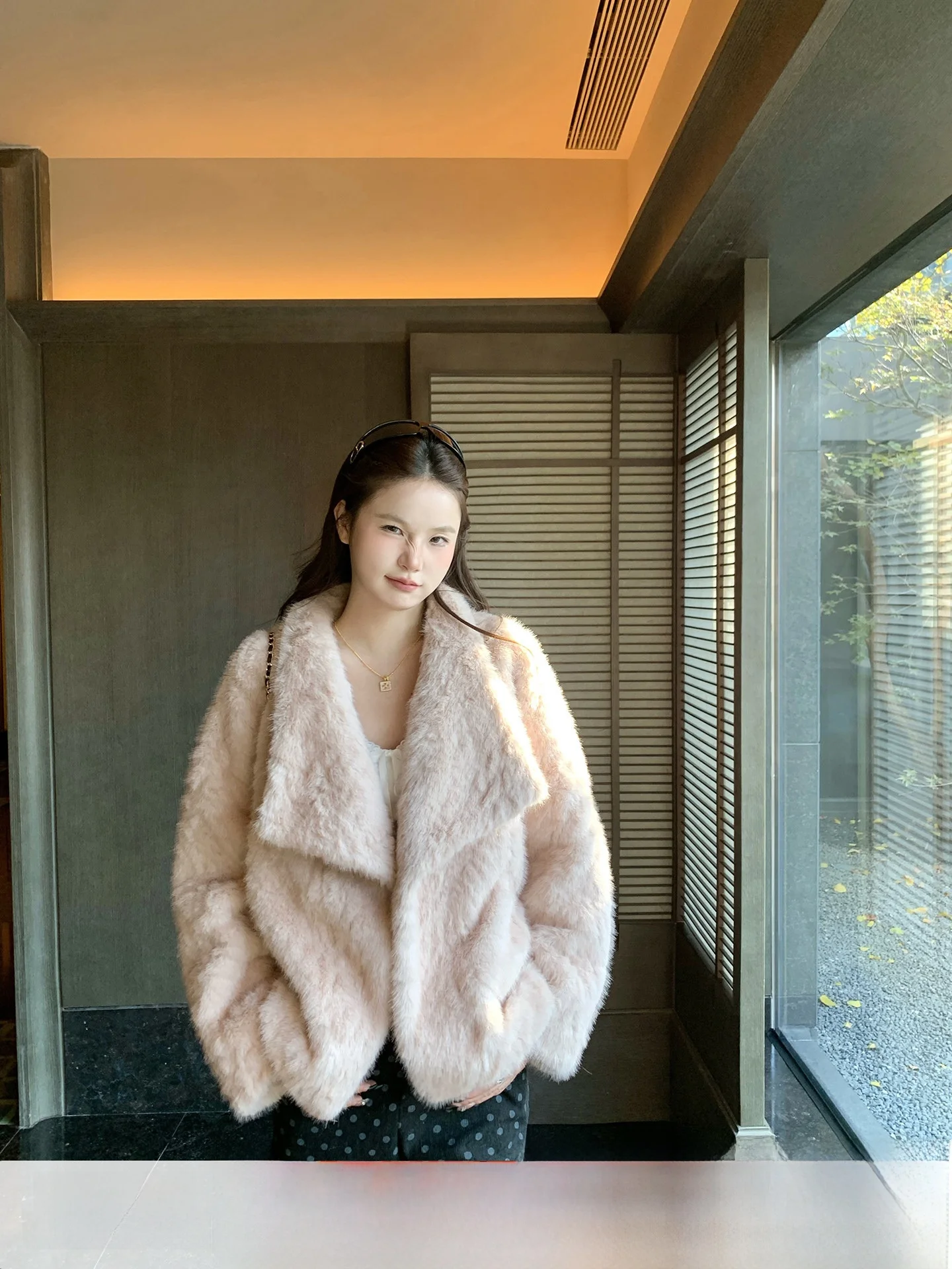 Anneop Korean Sle Women's Lazy Fur Jaet Eco-friendly Artificial Mink ort Coat Casual Leisure Long Sve Top
Anneop Korean Sle Women's Lazy Fur Jaet Eco-friendly Artificial Mink ort Coat Casual Leisure Long Sve Top