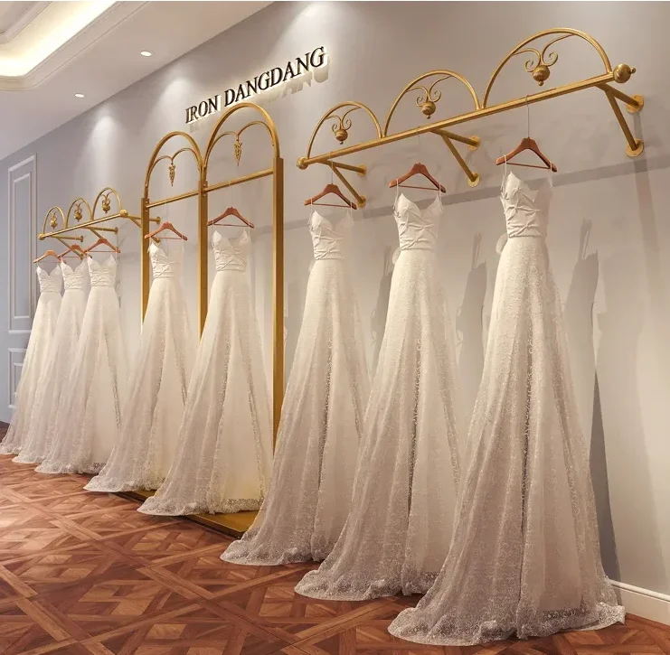 Women's wear store shelf Clothing store display shelf Floor style dress hanger Wedding dress shelf Wall top grade display shelf
Women's wear store shelf Clothing store display shelf Floor style dress hanger Wedding dress shelf Wall top grade display shelf