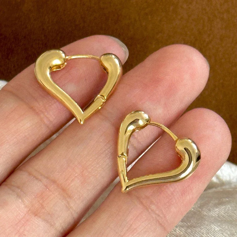 Real 925 Sterling Silver 14K Gold Heart Hoop Earrings for Women Minimalist Fine Jewelry Trendy Sweet Cool Accessories
Real 925 Sterling Silver 14K Gold Heart Hoop Earrings for Women Minimalist Fine Jewelry Trendy Sweet Cool Accessories