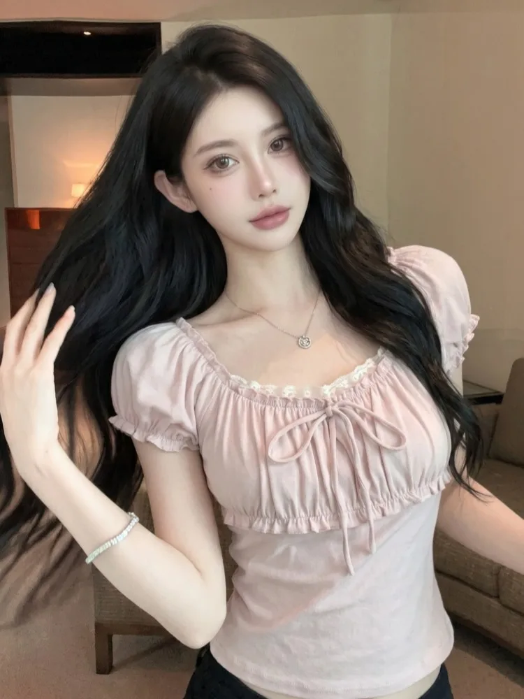 Sweet And Spicy Style Lace Square Collar Bubble Sleeve T-Shirt Women's Summer Waist Cinching Slimming Clavicle Exposure Elega...
Sweet And Spicy Style Lace Square Collar Bubble Sleeve T-Shirt Women's Summer Waist Cinching Slimming Clavicle Exposure Elega...
