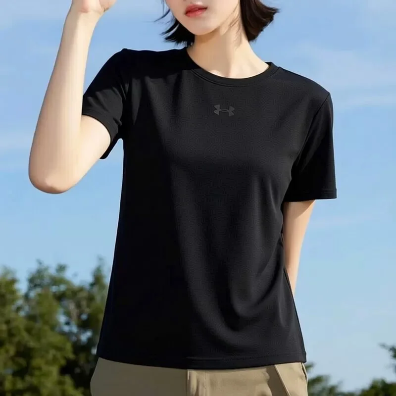 Under Armour Women's T-shirt - Loose knit sport fitness wear with refreshing and casual short sleeves 1387316-465
Under Armour Women's T-shirt - Loose knit sport fitness wear with refreshing and casual short sleeves 1387316-465