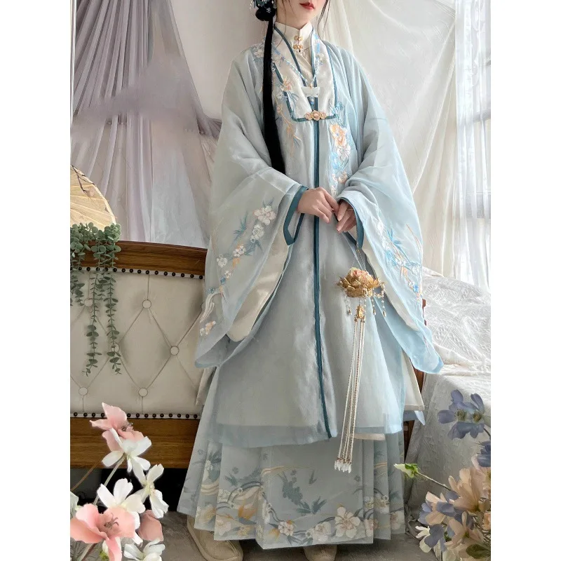 Hanfu Ming style stand collar long gown one-piece horseface skirt heavy embroidery flower hairpin
Hanfu Ming style stand collar long gown one-piece horseface skirt heavy embroidery flower hairpin