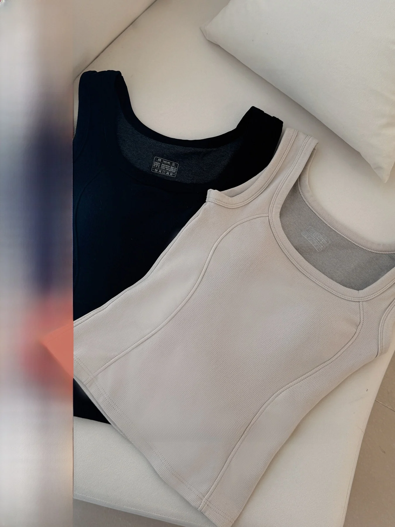 White Duck down Filling Warm Vest Women'sOwn Chest Pad Yellowzuozuo Slim Fit 90% down Spring Season Color Vest
White Duck down Filling Warm Vest Women'sOwn Chest Pad Yellowzuozuo Slim Fit 90% down Spring Season Color Vest