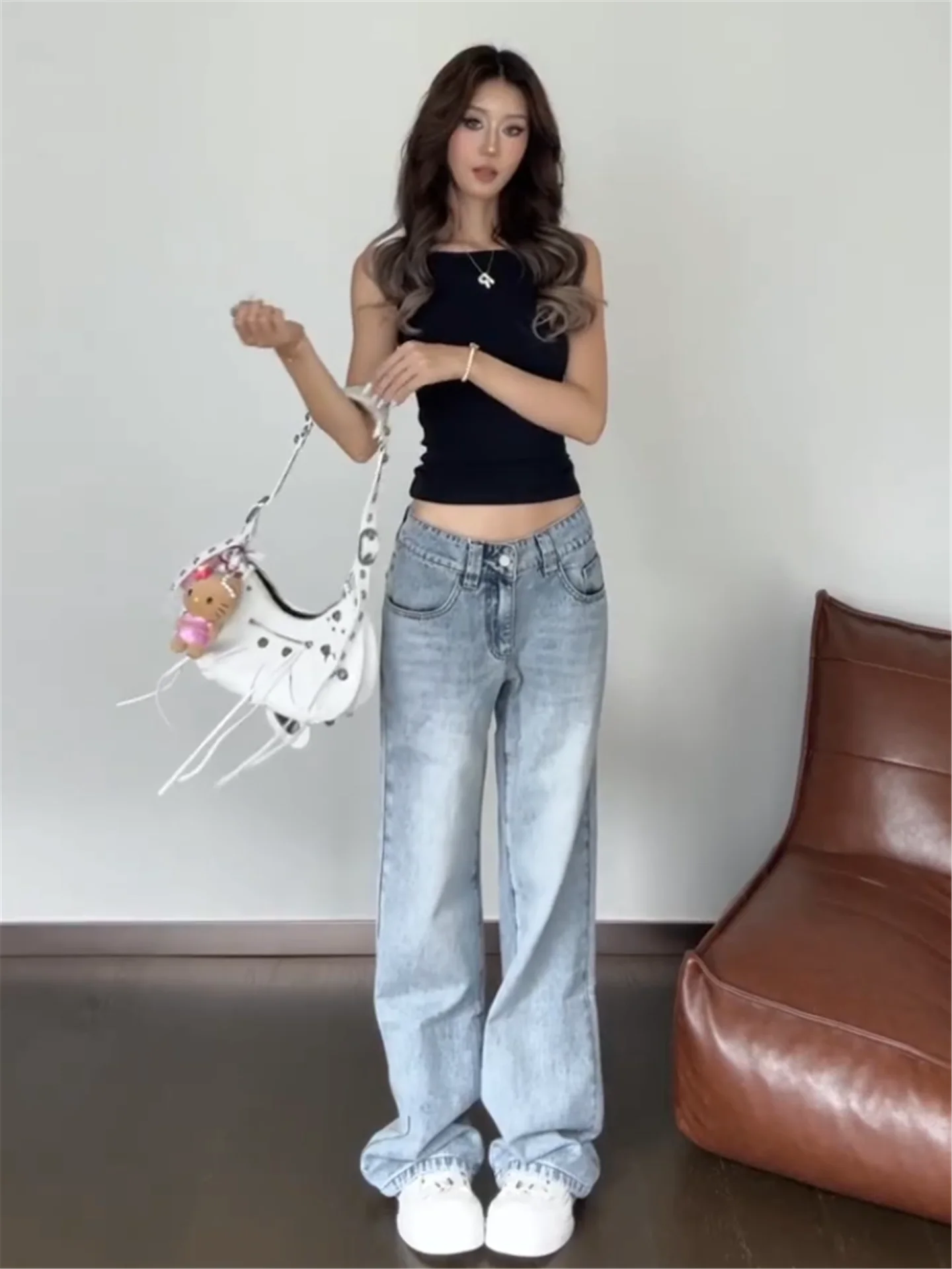 Extended Size Loose Fit Wide Leg Jeans Women's Summer Casual Low Waist Straight Cut Light Blue Denim Pants Retro Wash Cotton
Extended Size Loose Fit Wide Leg Jeans Women's Summer Casual Low Waist Straight Cut Light Blue Denim Pants Retro Wash Cotton