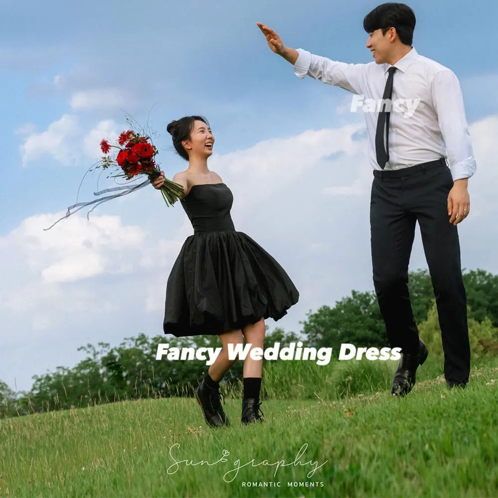 Fancy Simple Mini Black Wedding Dress Korea Photo Shoot A Line Soft Satin Bridal Gown Back Corset Customized
Fancy Simple Mini Black Wedding Dress Korea Photo Shoot A Line Soft Satin Bridal Gown Back Corset Customized