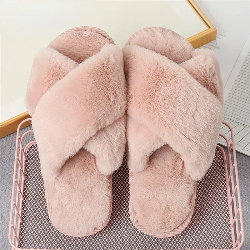 NEW Design Women Winter House Furry Slippers Women Cross Fluffy Fur Home Slides Flat Indoor Floor Shoes Ladies Flip Flops
NEW Design Women Winter House Furry Slippers Women Cross Fluffy Fur Home Slides Flat Indoor Floor Shoes Ladies Flip Flops