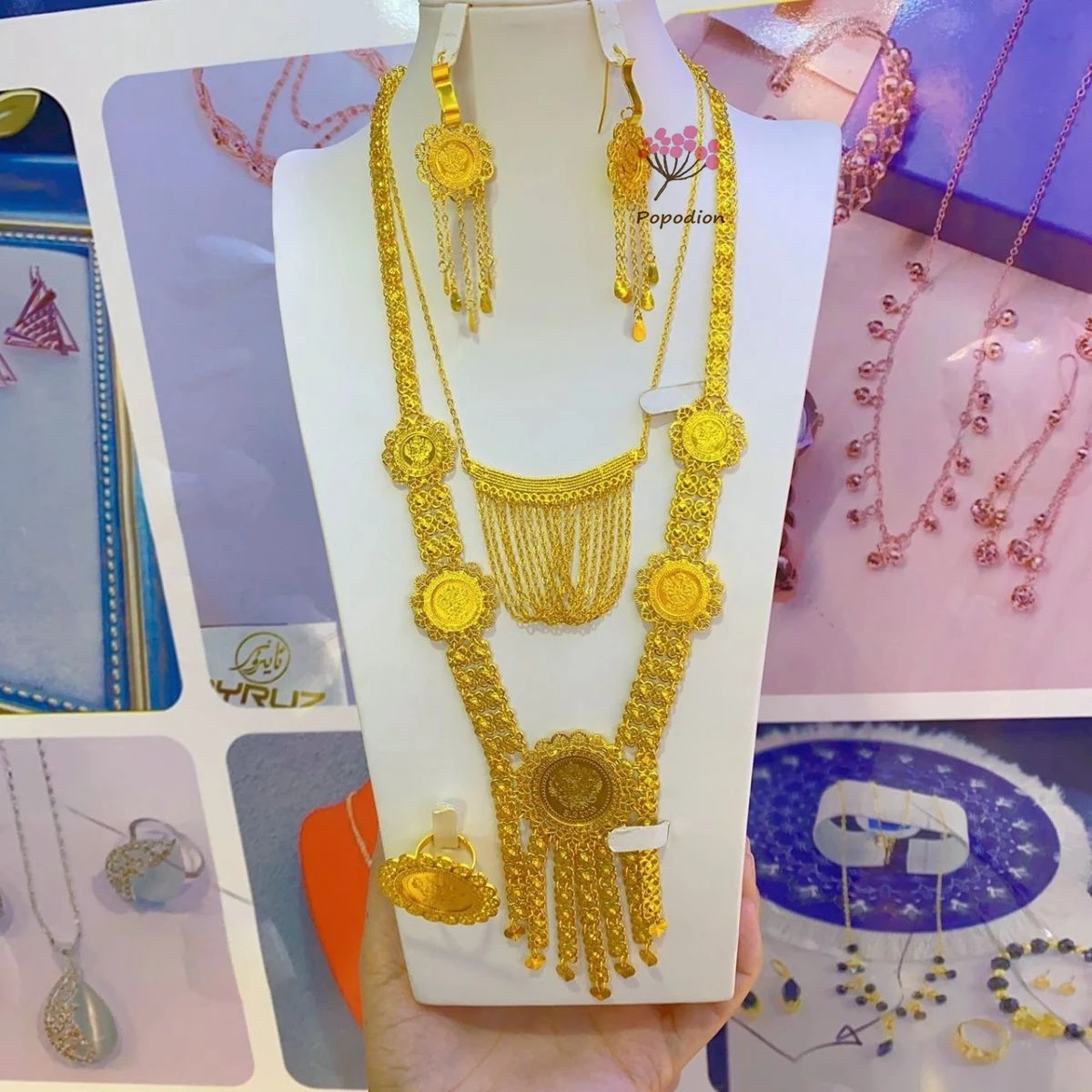 Dubai New 24K Gold Plated Necklace Earrings Ring Wedding Party Jewelry Set for Women 111
Dubai New 24K Gold Plated Necklace Earrings Ring Wedding Party Jewelry Set for Women 111