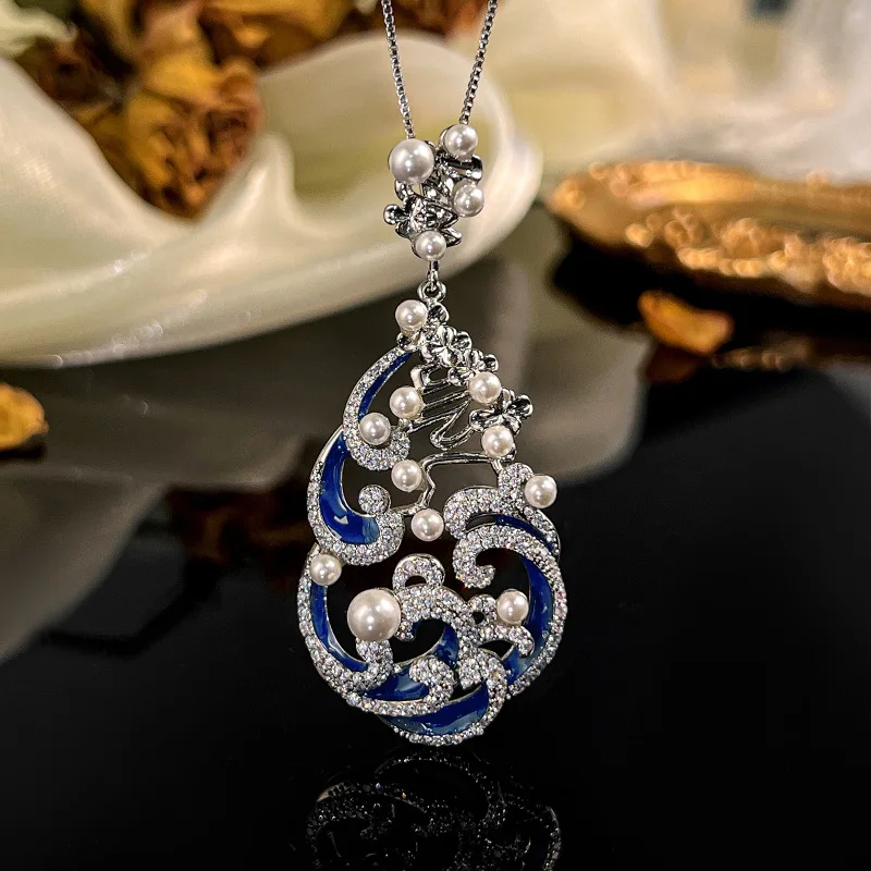 Luxurious Elegant Blue Enamel Gourd Pendant Necklace Pearl CZ Inlaid Vintage Ethnic Jewelry for Women Anniversary Gift
Luxurious Elegant Blue Enamel Gourd Pendant Necklace Pearl CZ Inlaid Vintage Ethnic Jewelry for Women Anniversary Gift